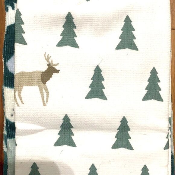 NWT: Kohl's Green and White Mama Bear kitchen towels - Picture 5 of 5